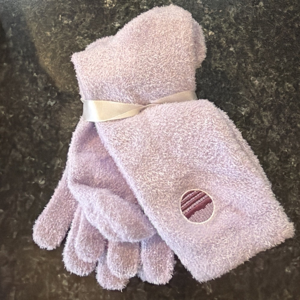 Aloe Socks Gloves Set Purple Moisturizing Socks and Gloves Infused with Aloe - Picture 3 of 6